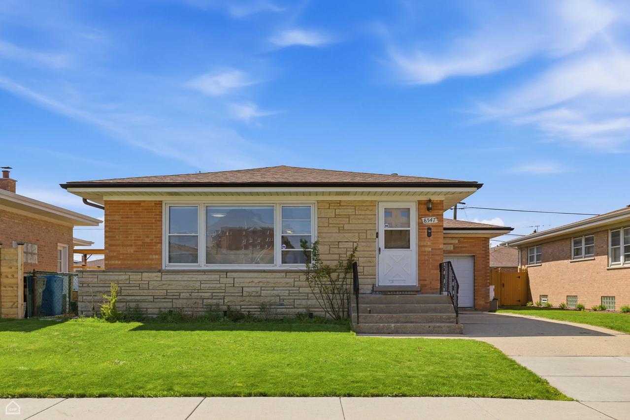 8547 W Winona St., Chicago, IL 60656