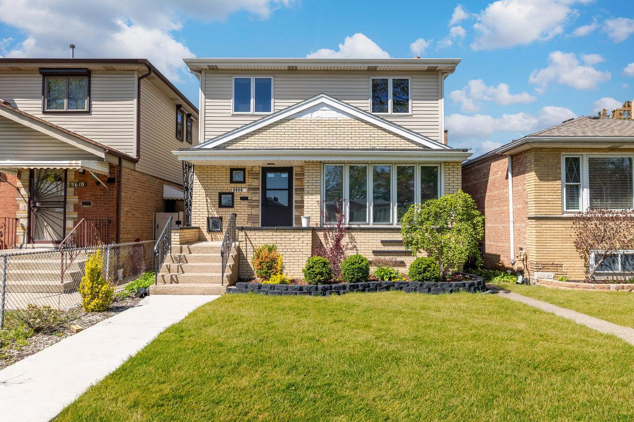 5606 S Parkside Ave., Chicago, IL 60638