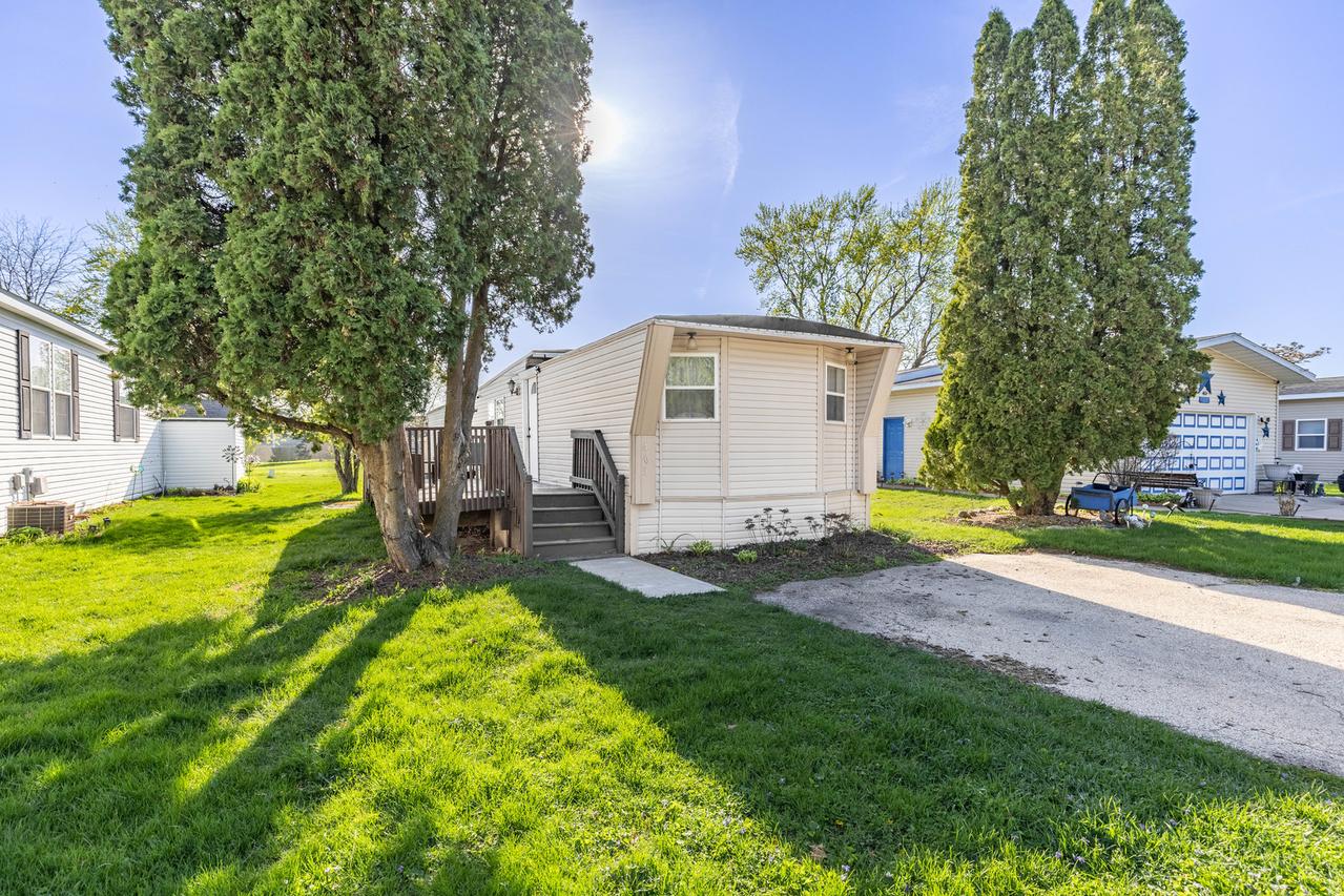 403 Spruce Dr., Belvidere, IL 61008