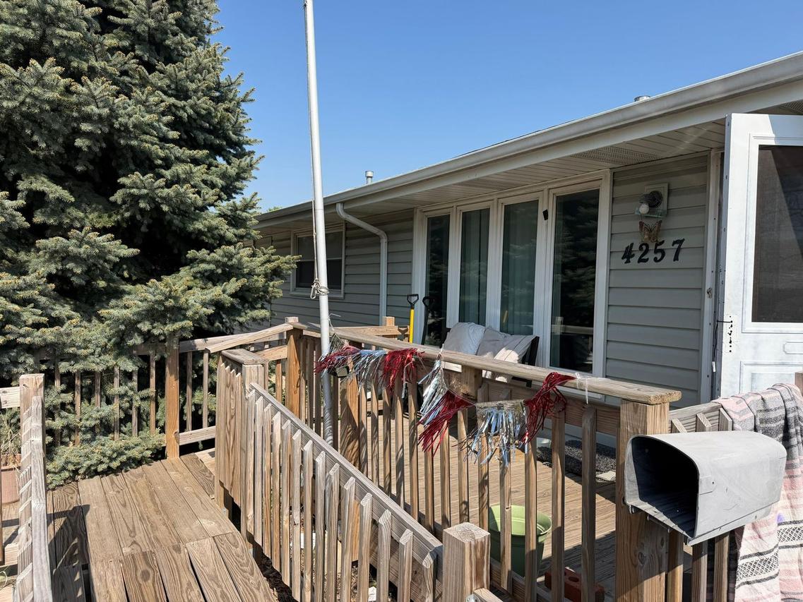 4257 Southwest Hwy., Hometown, IL 60456