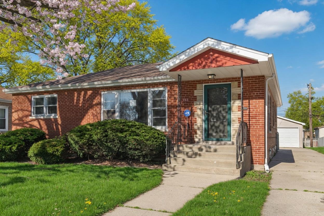 752 E 164th St., South Holland, IL 60473