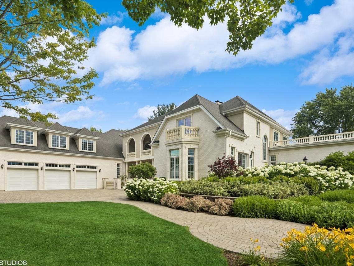 5N113 Burr Rd., St. Charles, IL 60175