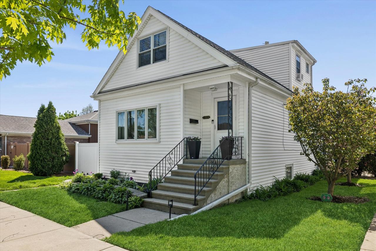 2308 N 77th Ct., Elmwood Park, IL 60707