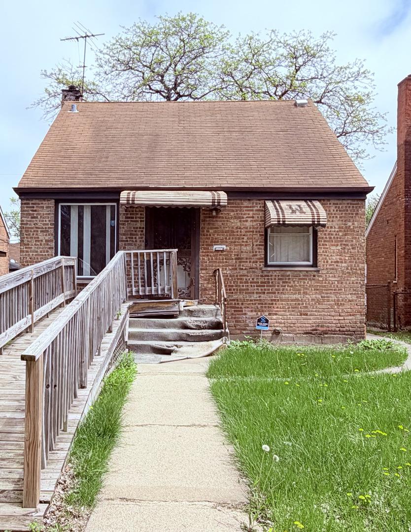 12247 S Aberdeen St., Chicago, IL 60643