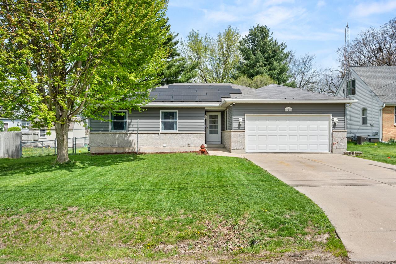 323 W Church St., Genoa, IL 60135