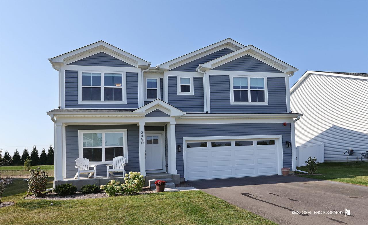 2490 Olivia Ct., Wauconda, IL 60084