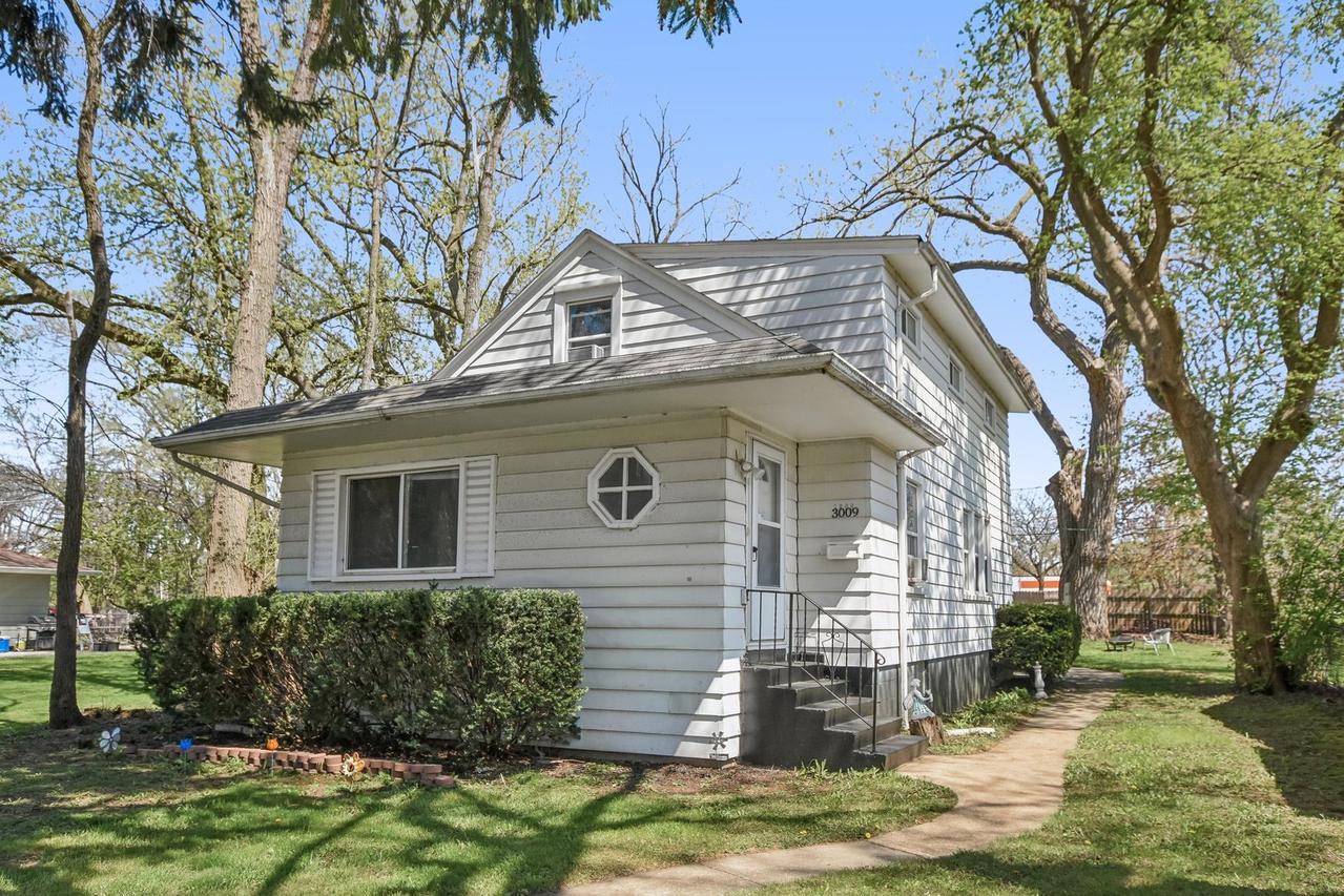 3009 Elisha Ave., Zion, IL 60099