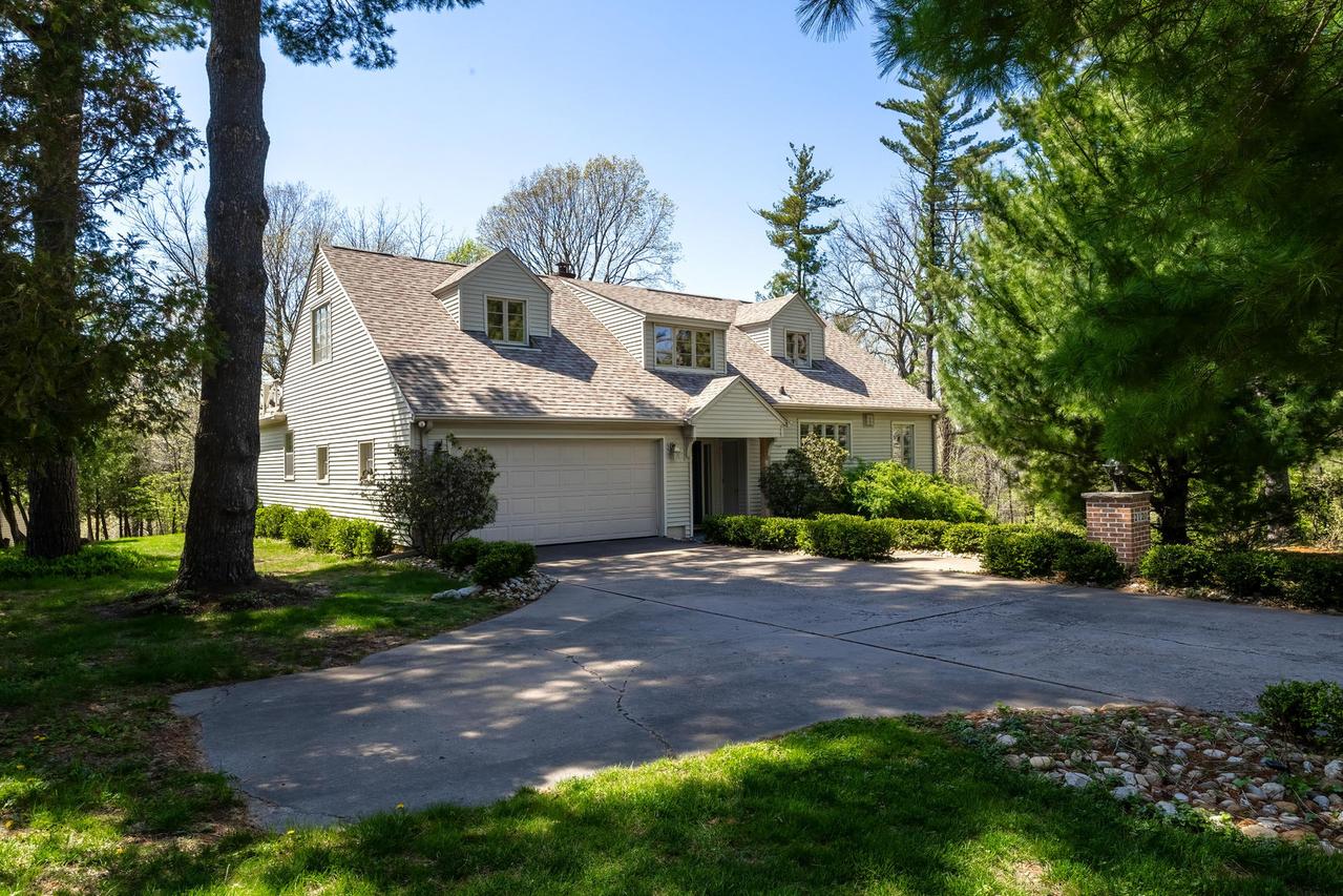 2120 31st Ave., Rock Island, IL 61201