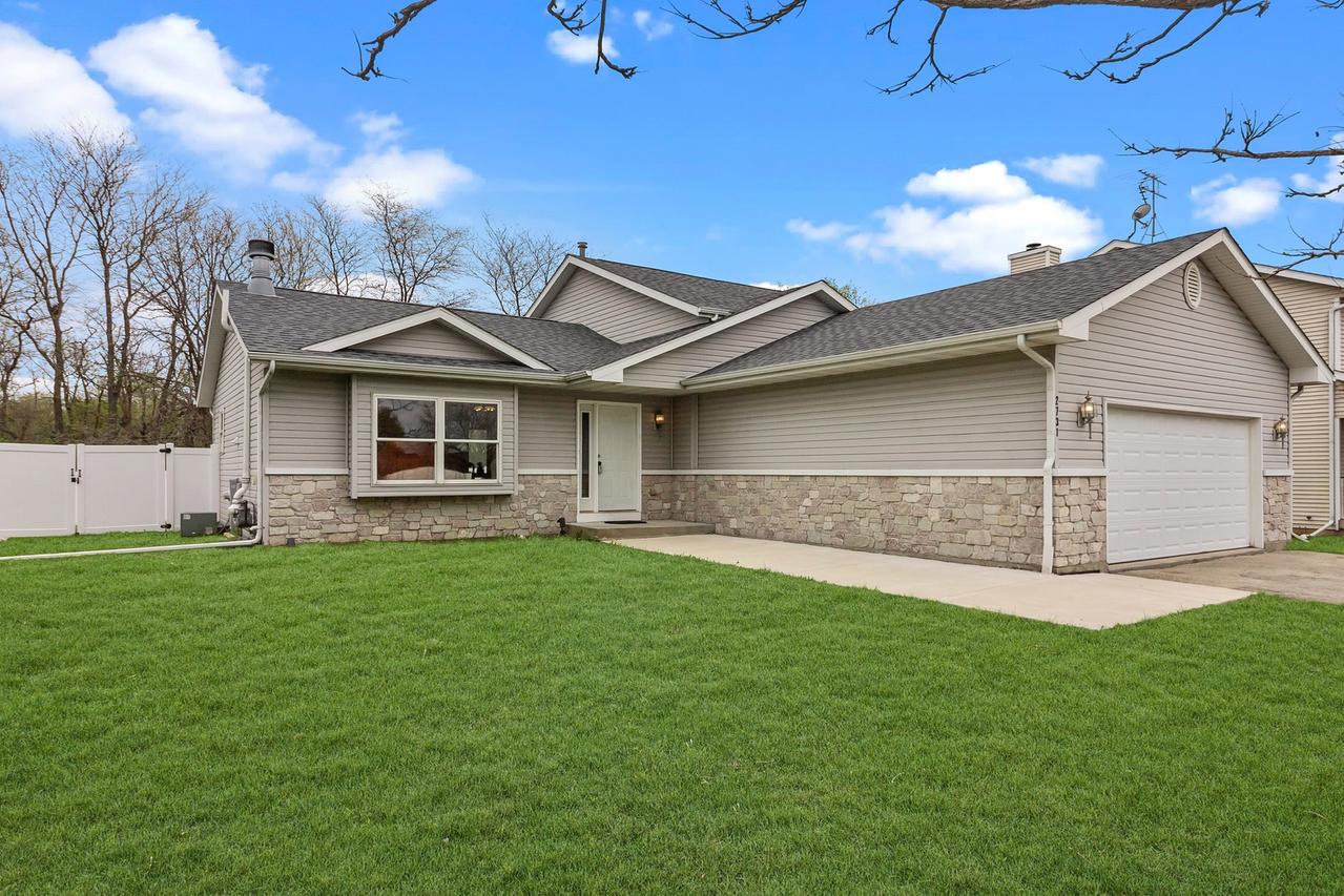 2731 Clines Ford Dr., Belvidere, IL 61008