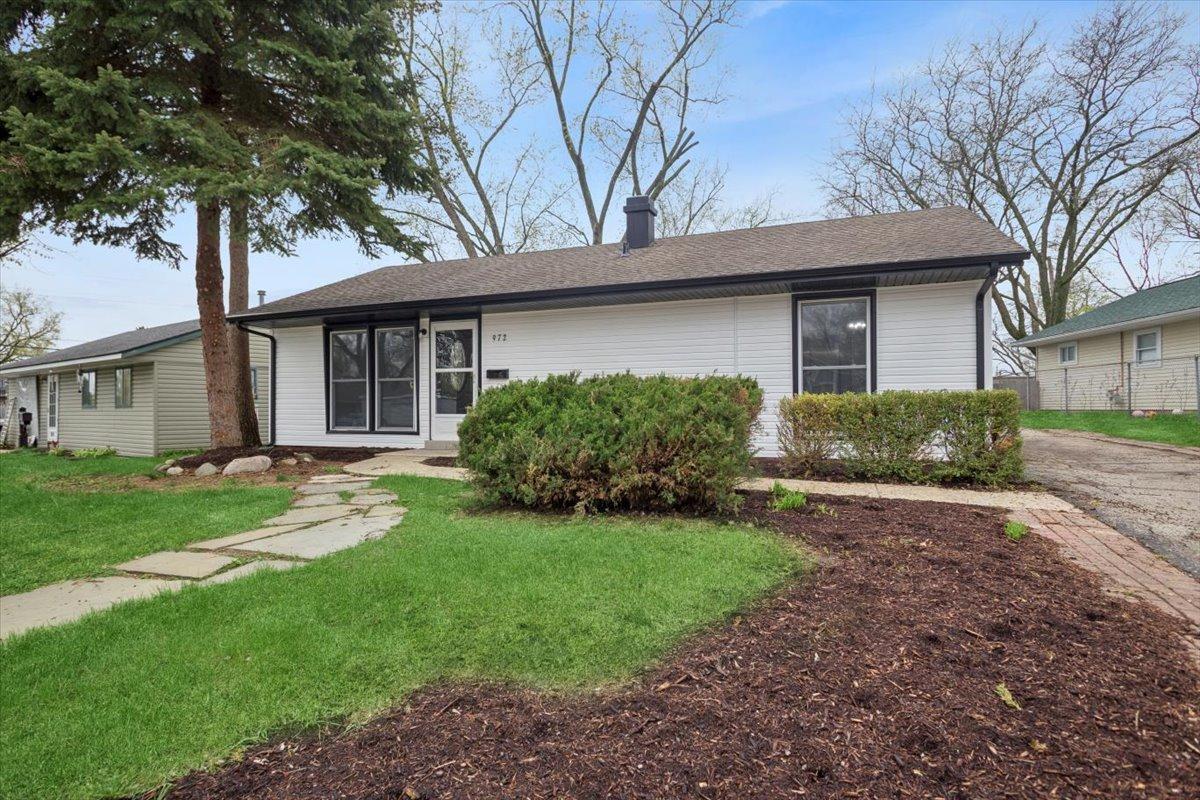 972 Osage Ct., Carpentersville, IL 60110