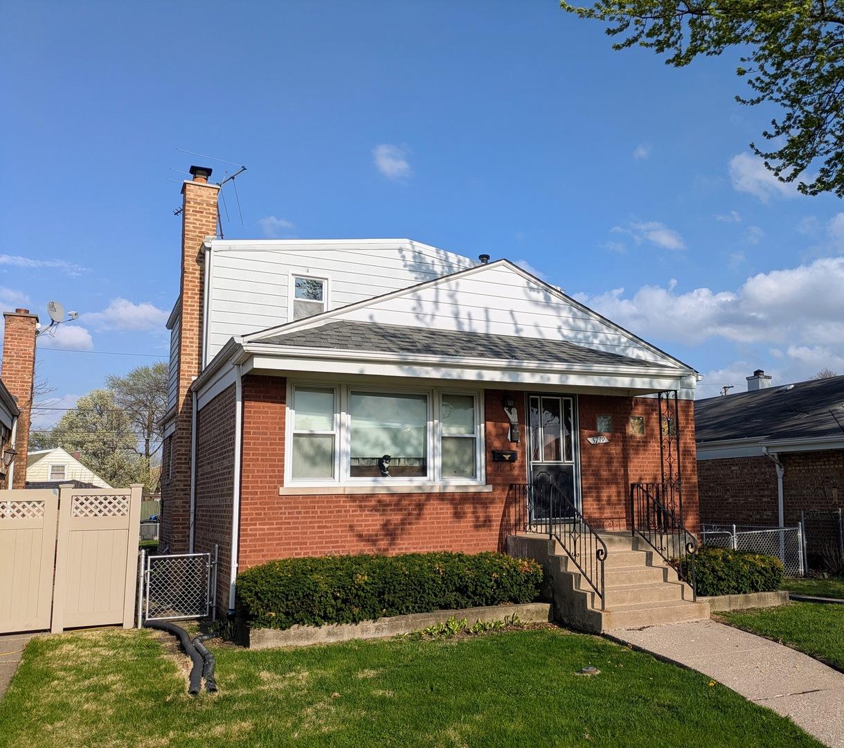 5739 S Mayfield Ave., Chicago, IL 60638