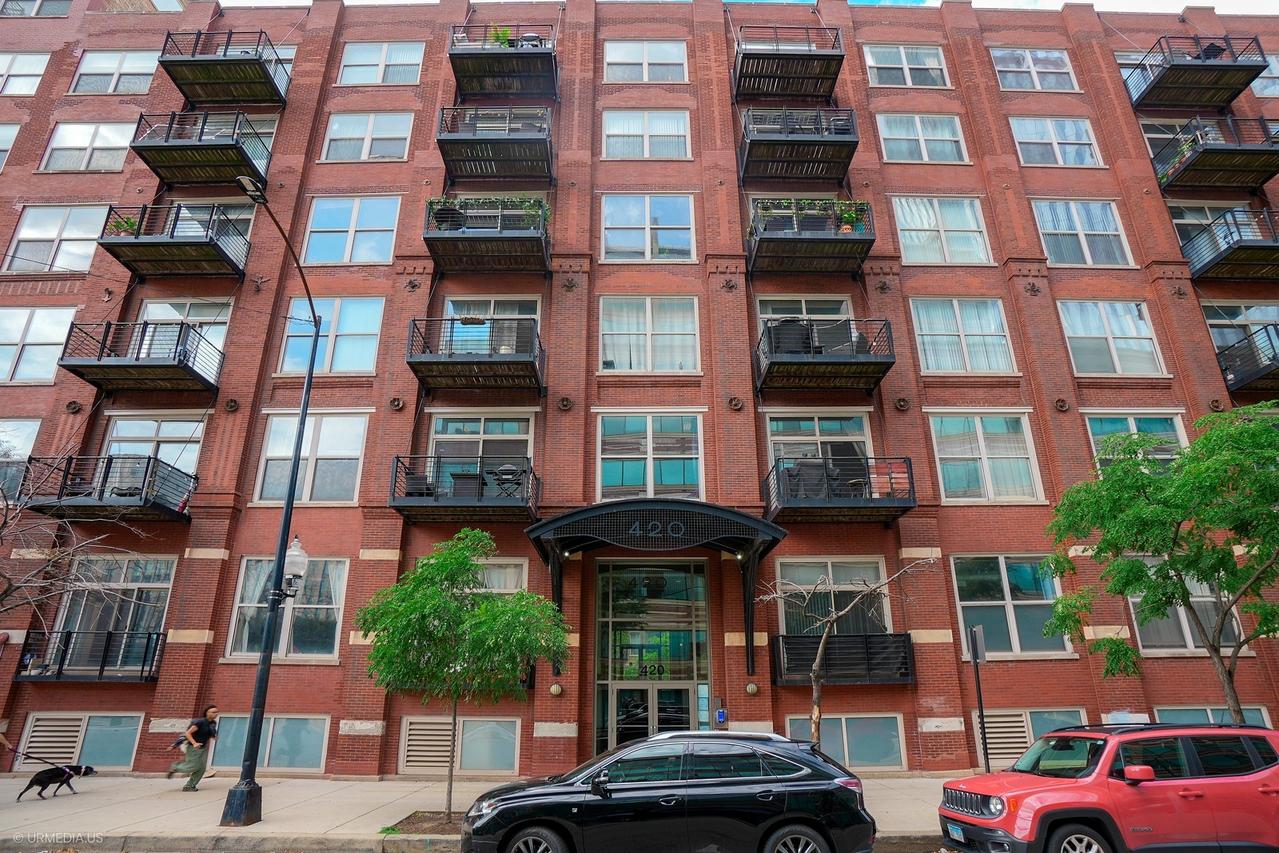420 S Clinton St. #518, Chicago, IL 60607