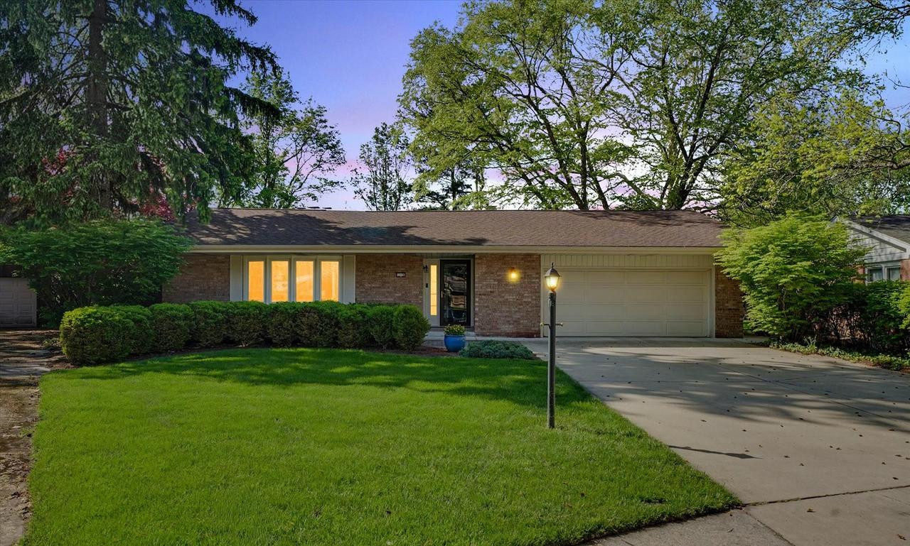 1115 Foothill Dr., Champaign, IL 61821