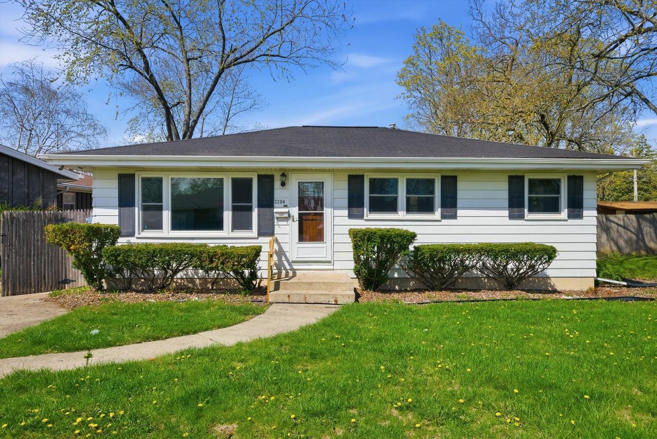2204 Joanna Ave., Zion, IL 60099