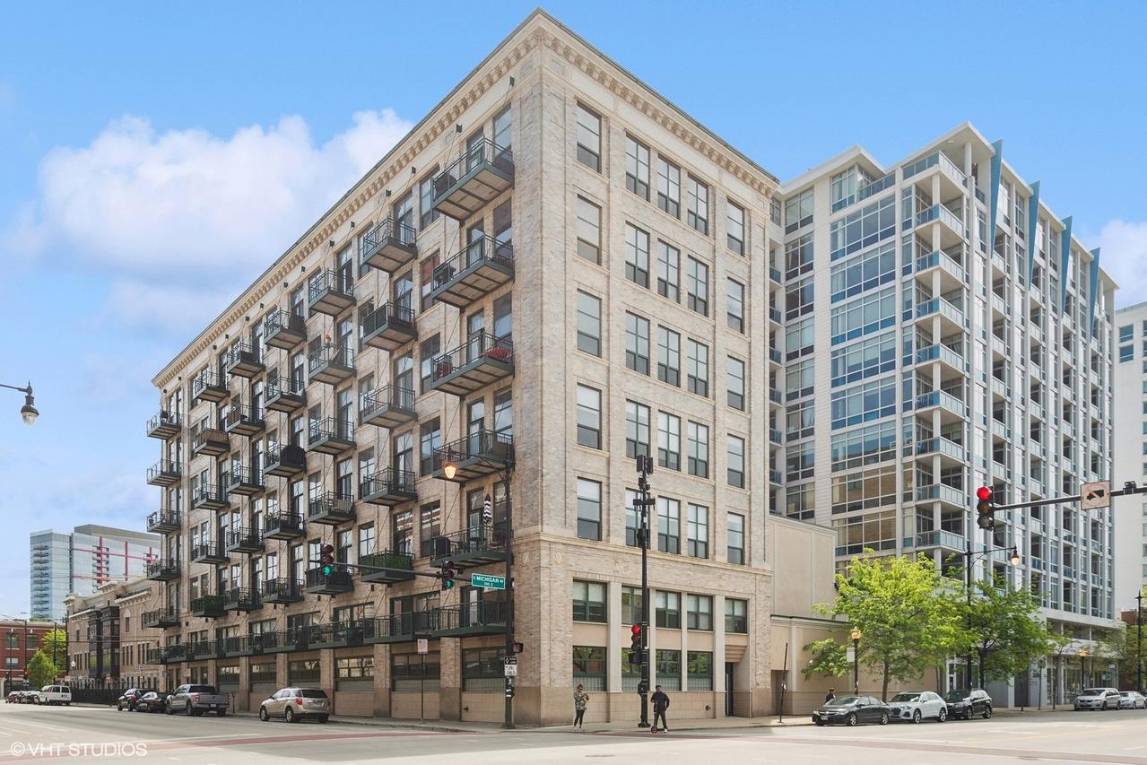 1801 S Michigan Ave. #402, Chicago, IL 60616