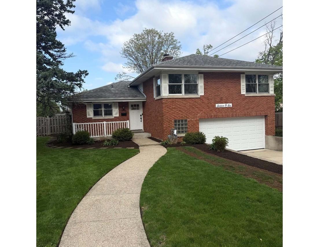 1606 Hoffman Ave., Park Ridge, IL 60068