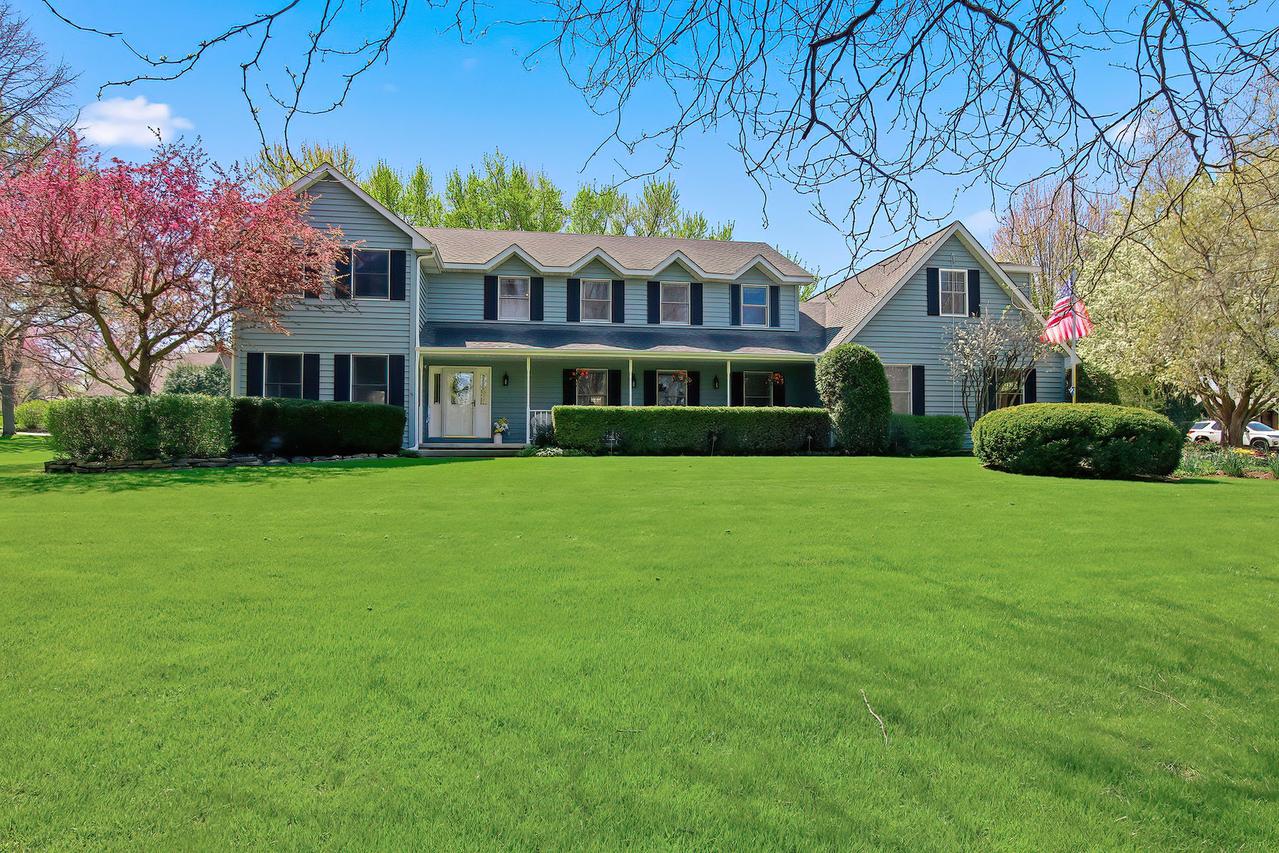 40498 N Sunset Dr., Antioch, IL 60002