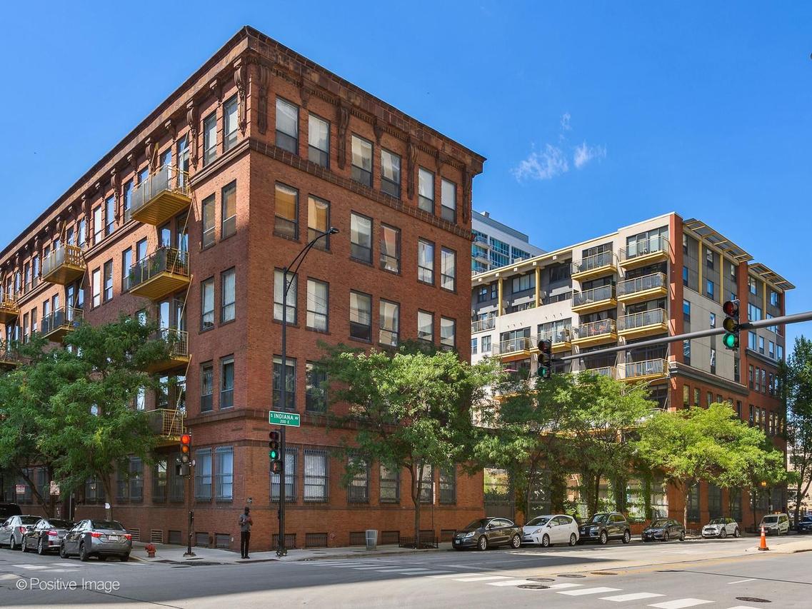 1910 S Indiana Ave. #321, Chicago, IL 60616