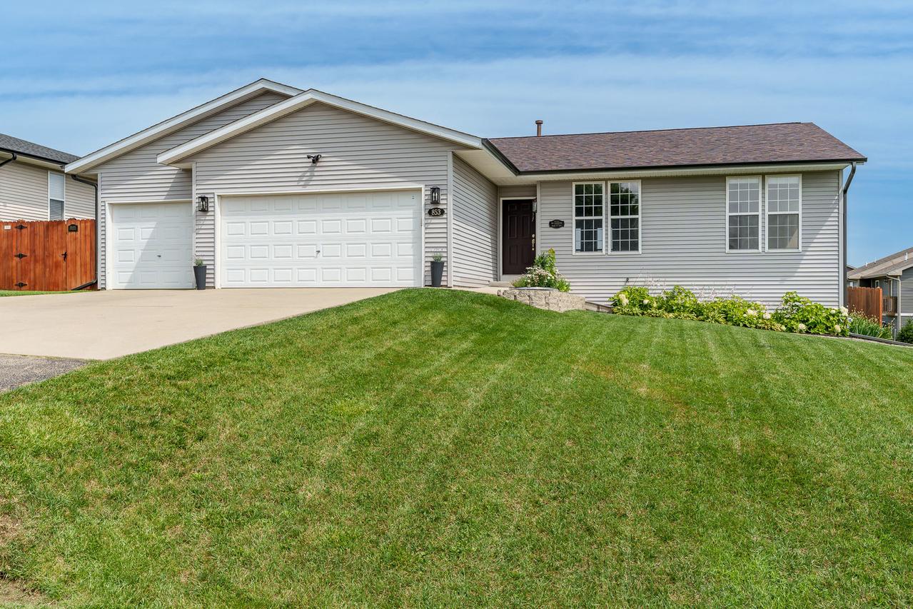 853 Goosedown Dr., Roscoe, IL 61073