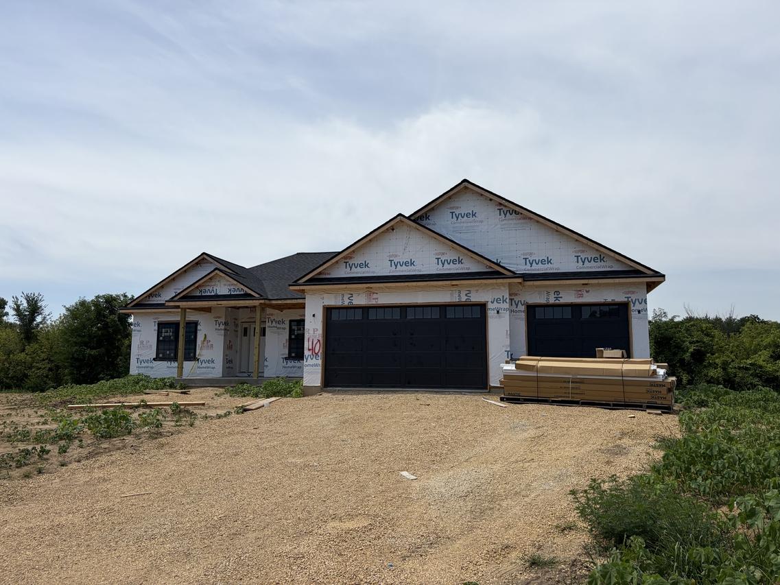 526 Creekside Cir., Byron, IL 61010