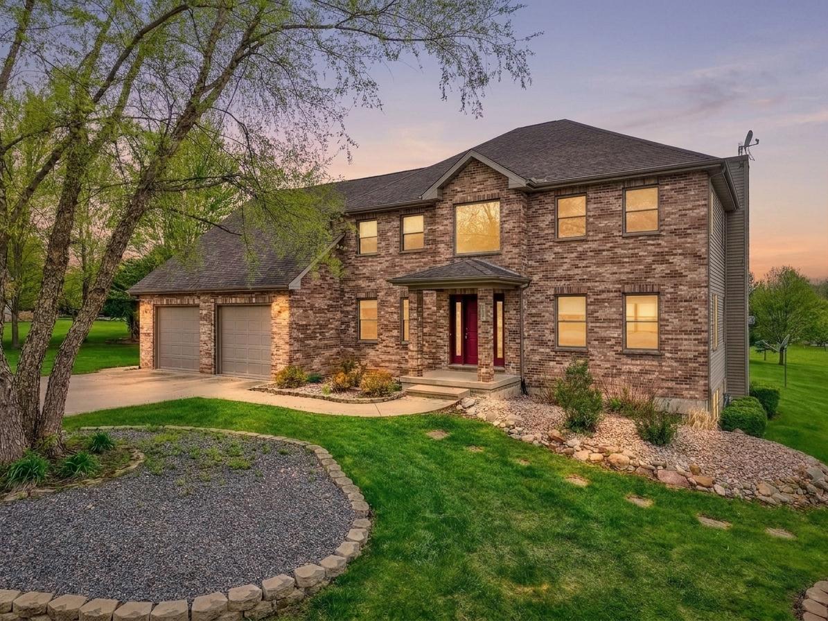 2669 E 1545th Rd., Ottawa, IL 61350