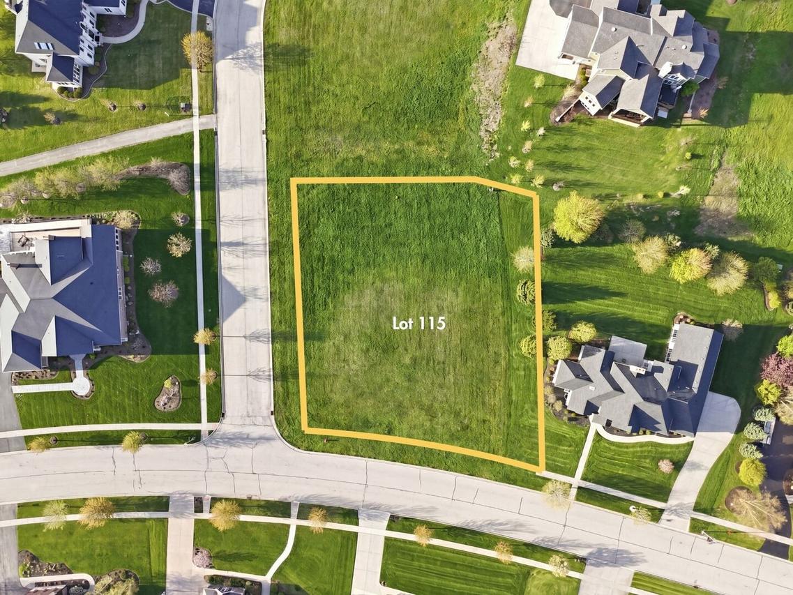 247 Merry Oaks Dr., Sycamore, IL 60178