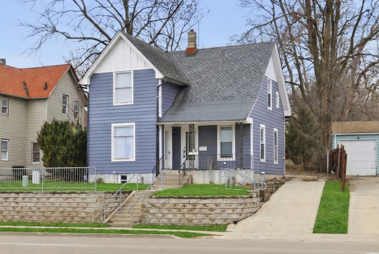 1525 S Main St., Rockford, IL 61102