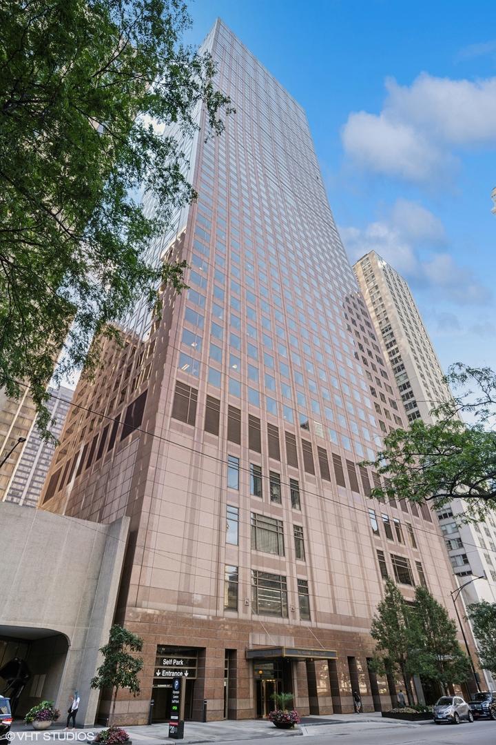 161 E Chicago Ave. #49A, Chicago, IL 60611