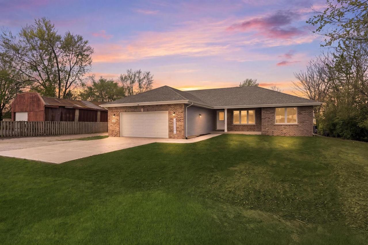 1220 Dixie Hwy., Beecher, IL 60401