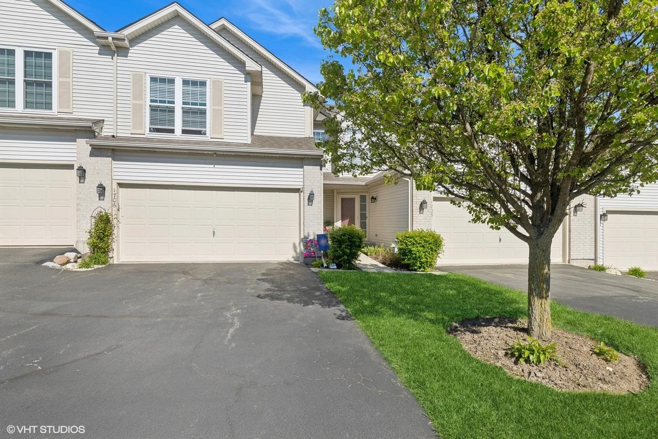1706 Pine St., Mchenry, IL 60051