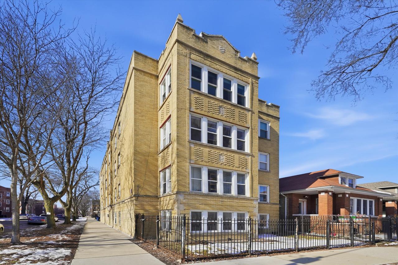 3100 W Argyle St. #G, Chicago, IL 60625