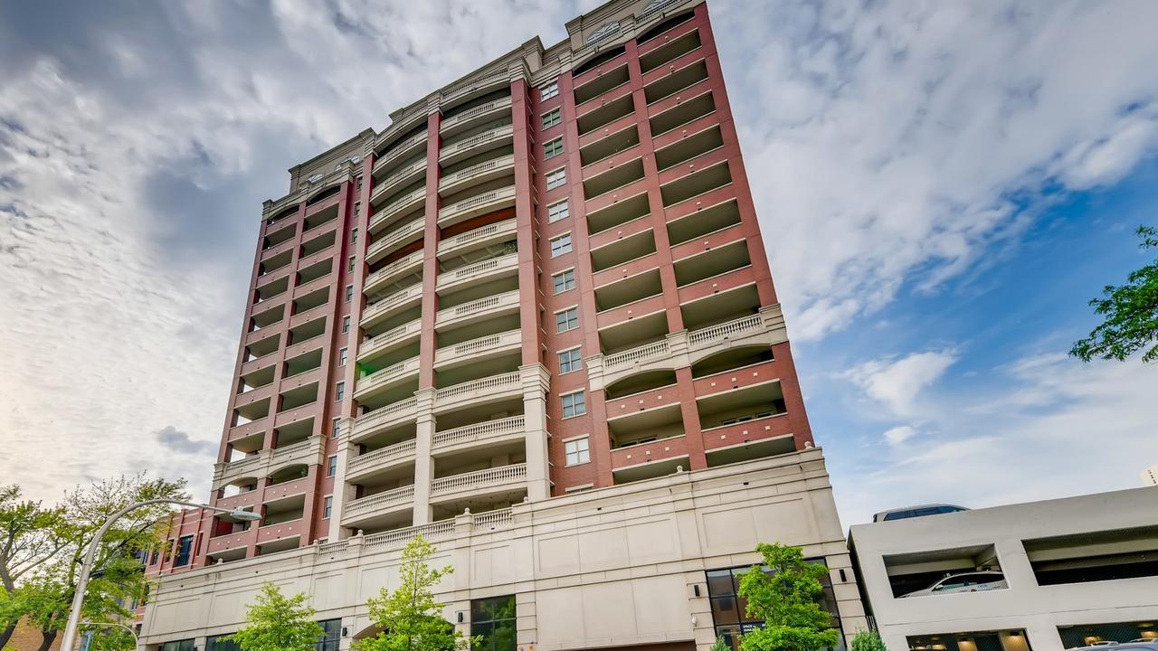 828 W Grace St. #502, Chicago, IL 60613