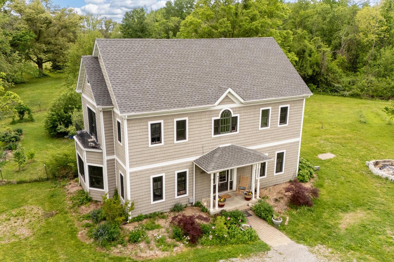 1215 Trolley Rd., Eldorado, IL 62930