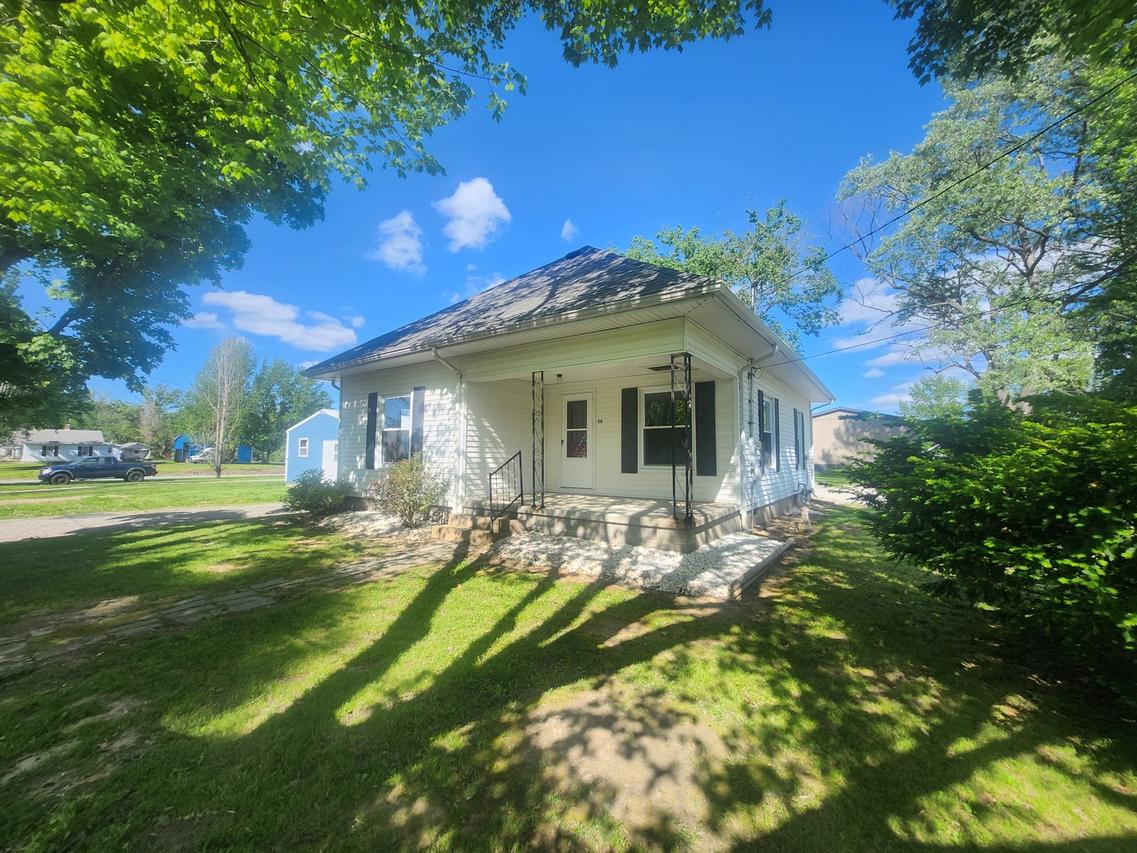 36 Wisconsin St., Pinckneyville, IL 62274
