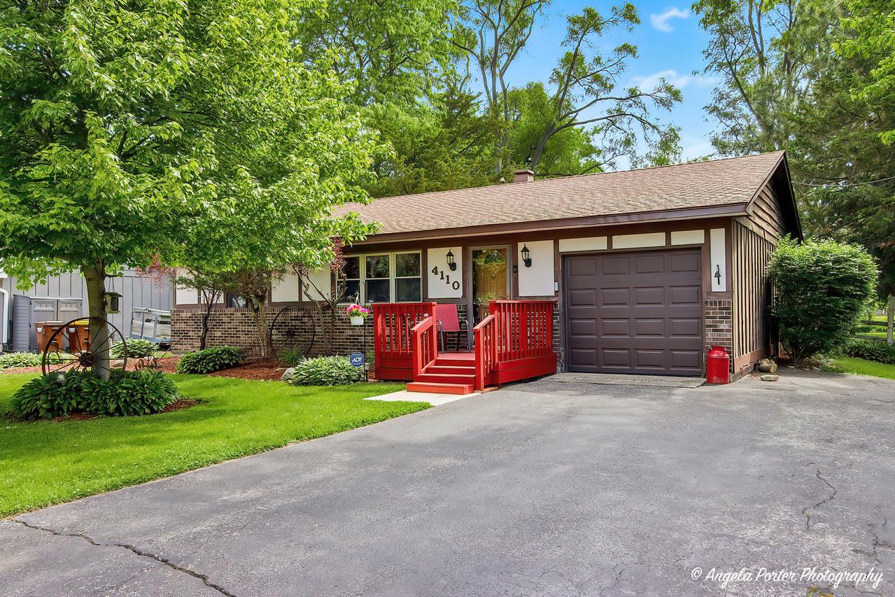 4110 Wildwood Dr., Crystal Lake, IL 60014