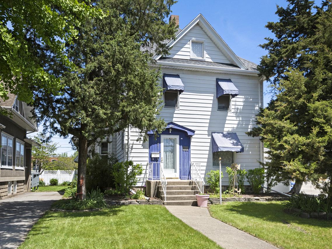 220 E North St., Morris, IL 60450