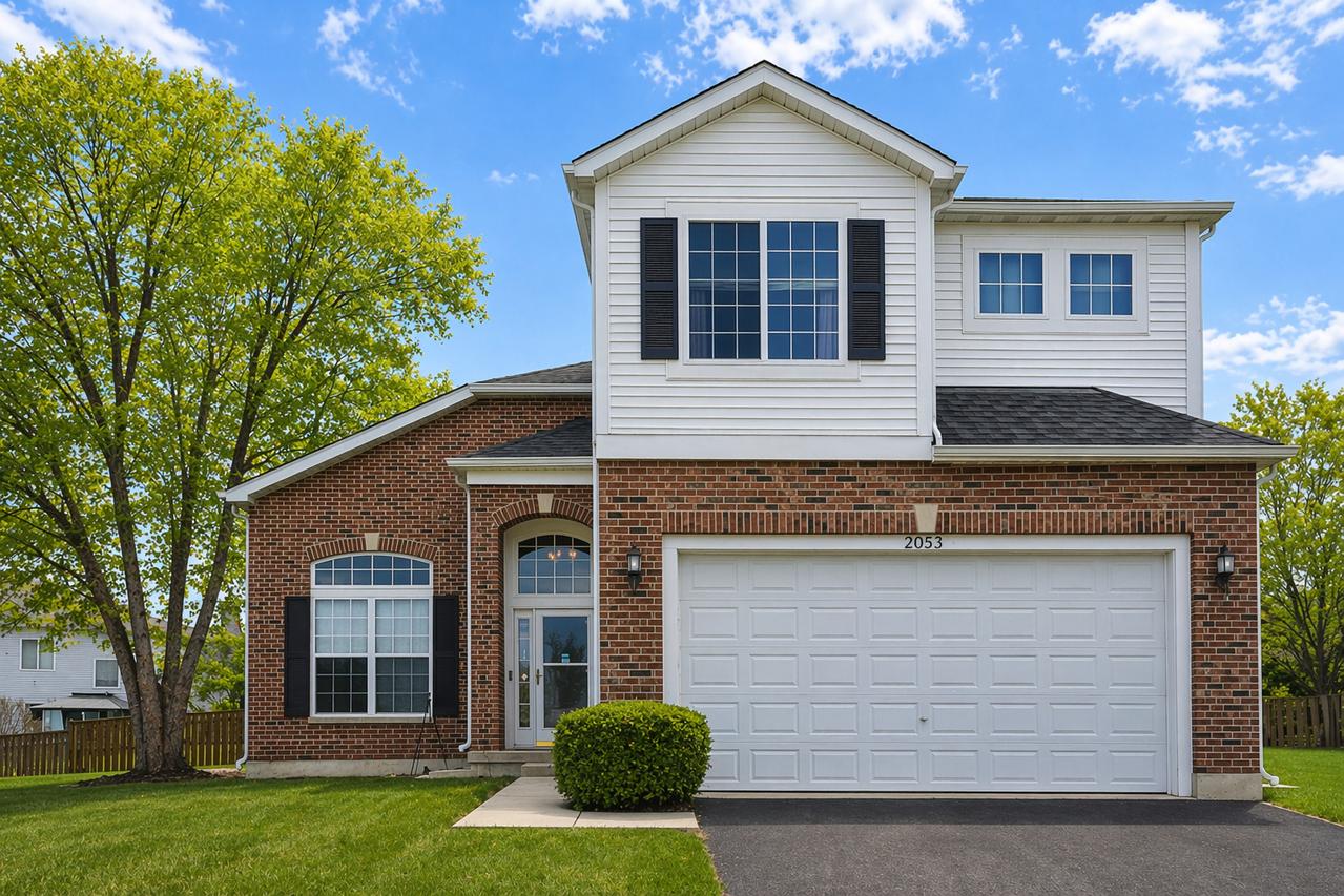 2053 Westbury Ln., Aurora, IL 60502