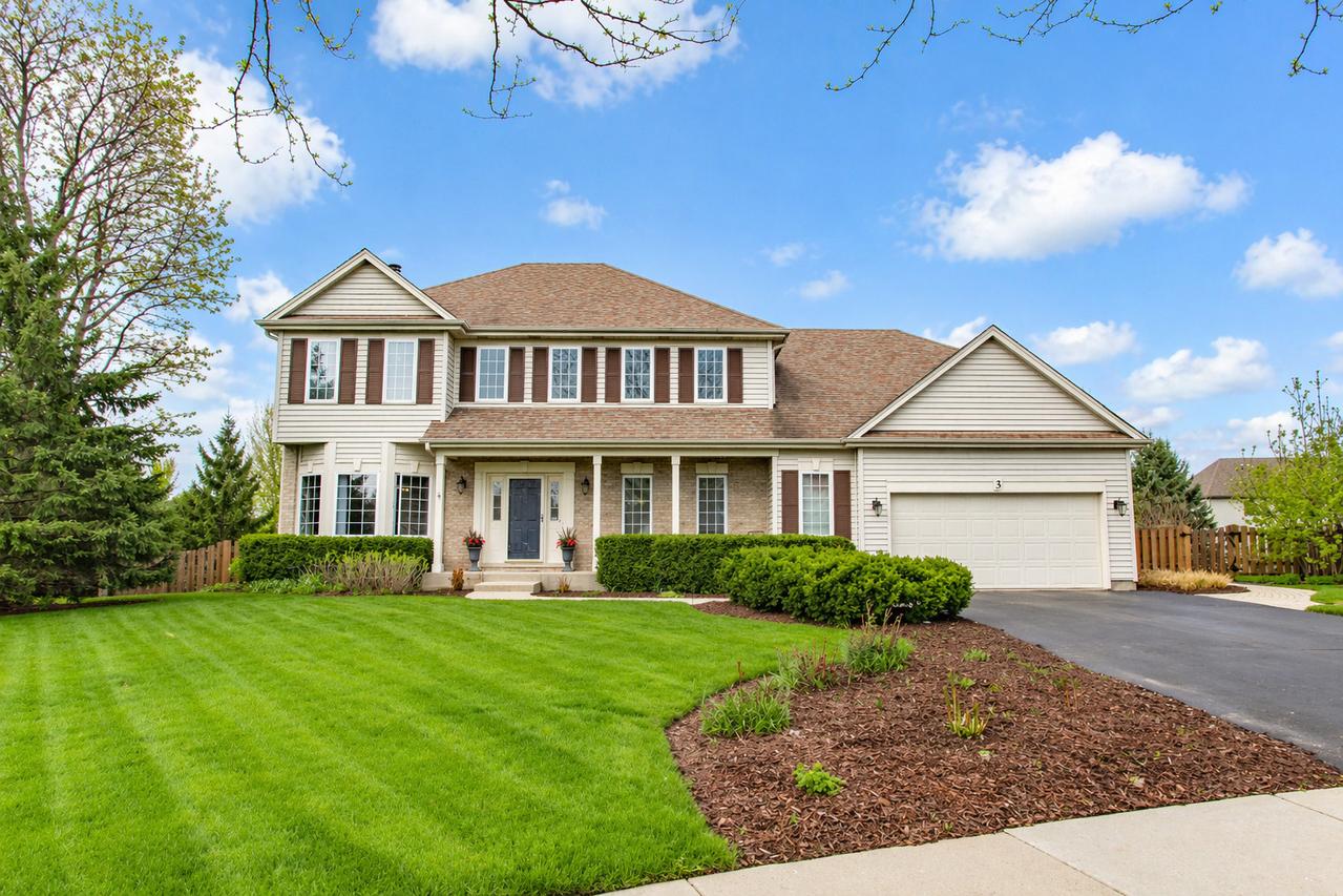 3 Blackwolf Ct., Algonquin, IL 60102