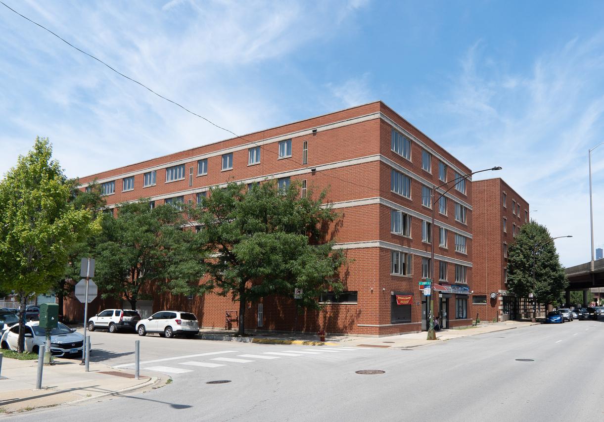 2734 S Wentworth Ave. #311, Chicago, IL 60616