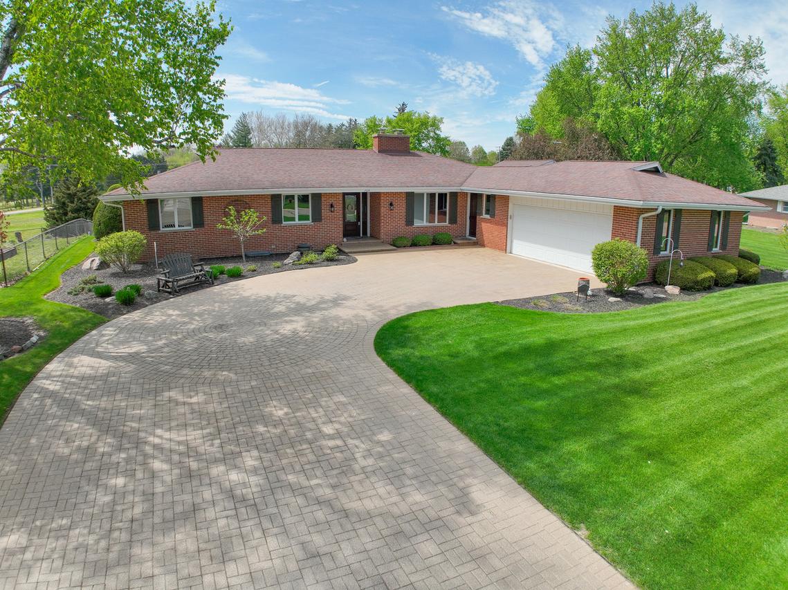 704 N First St., Elburn, IL 60119