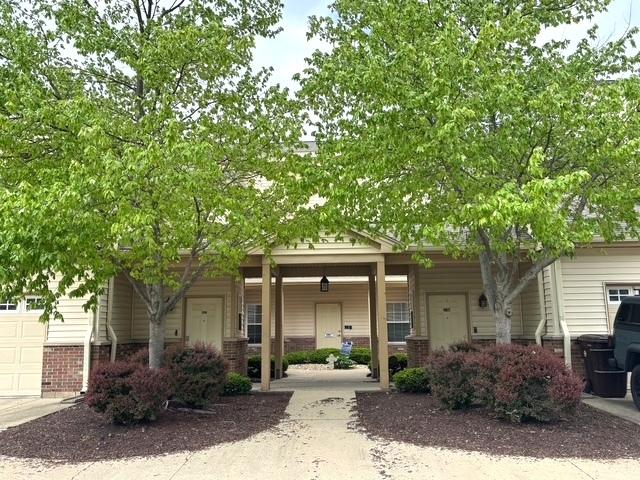 3792 Thornhill Cir., Champaign, IL 61822