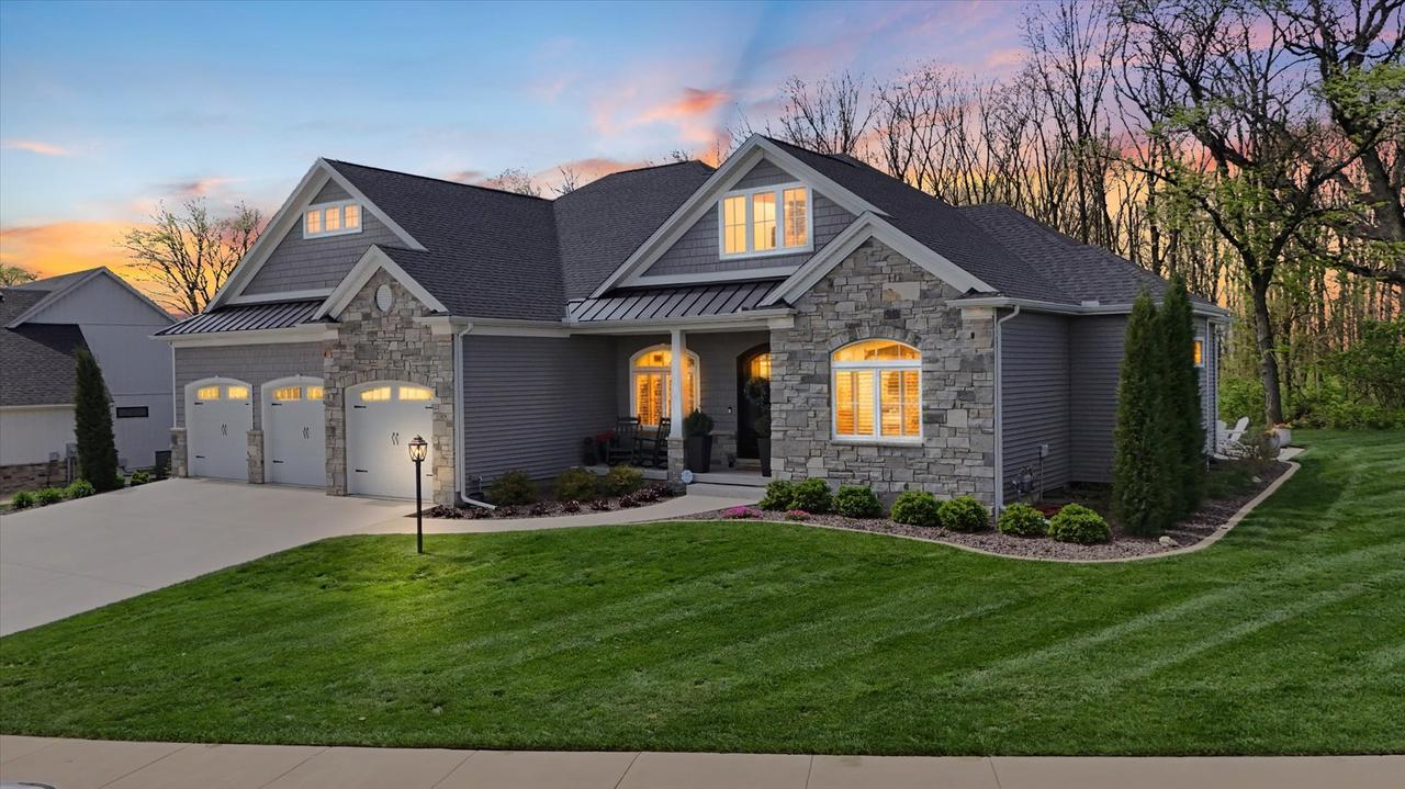1309 Briarwood Ln., Mahomet, IL 61853