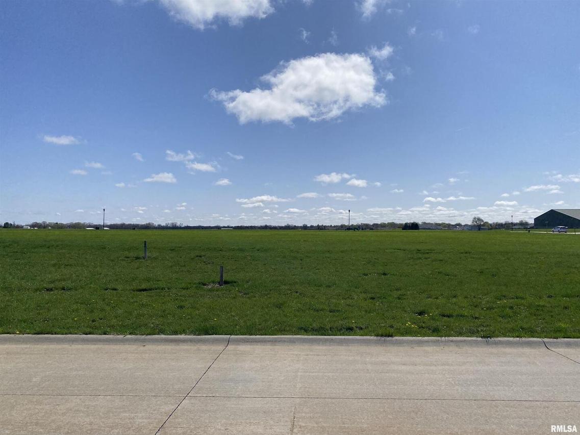 806 Book Ln., Geneseo, IL 61254
