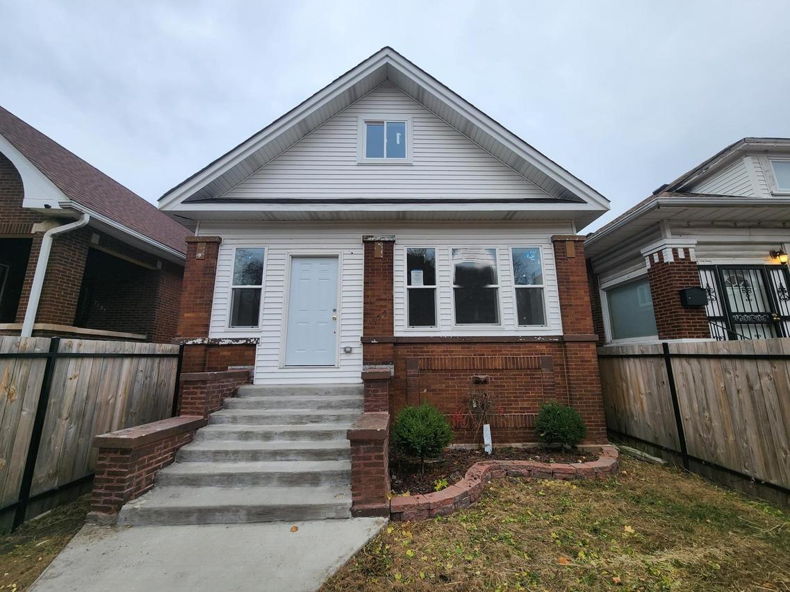 7133 S Constance Ave., Chicago, IL 60649