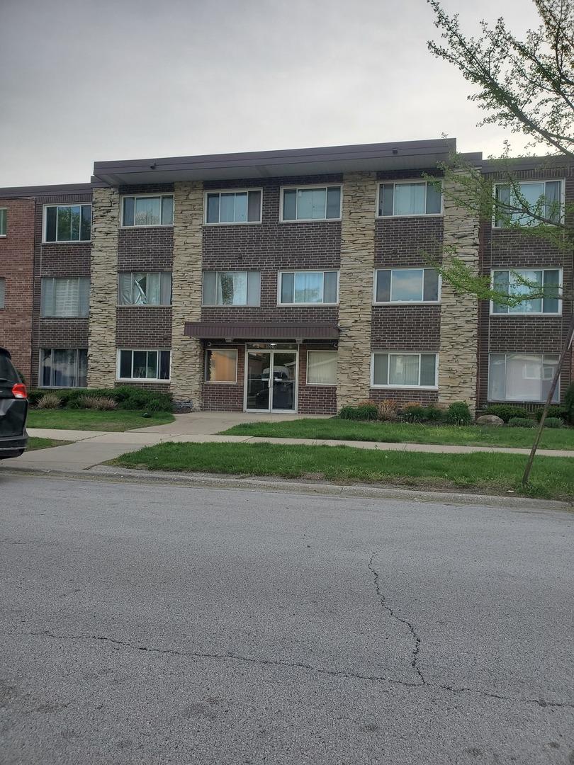 10210 Washington Ave. #306, Oak Lawn, IL 60453