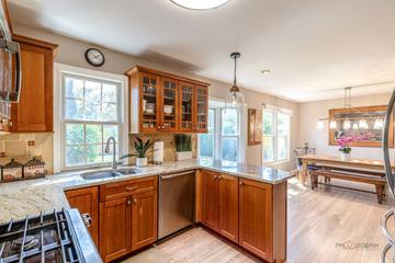 505 Fairlawn Ave., Libertyville, IL 60048