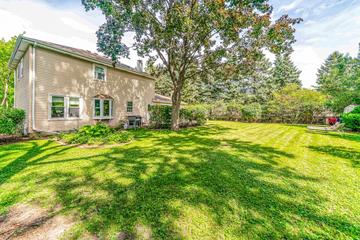 505 Fairlawn Ave., Libertyville, IL 60048