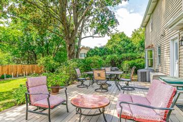 505 Fairlawn Ave., Libertyville, IL 60048