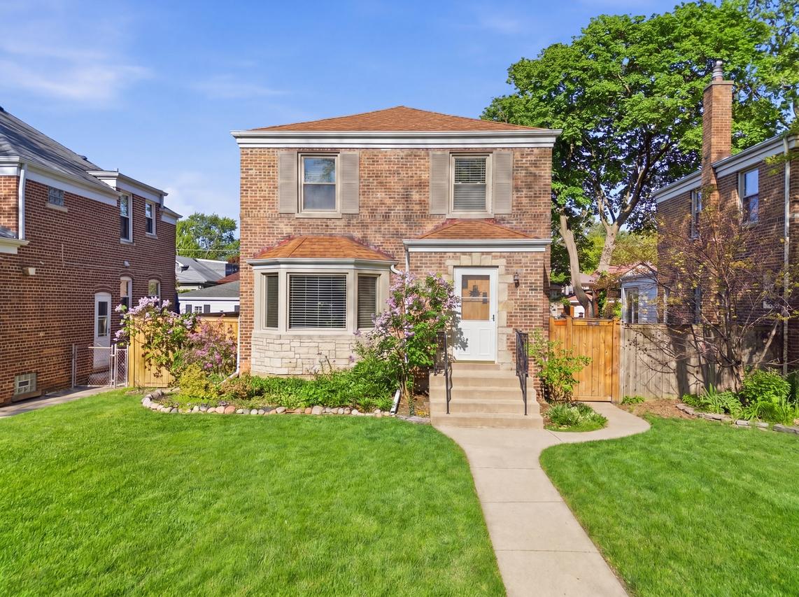 5430 N Lamon Ave., Chicago, IL 60630