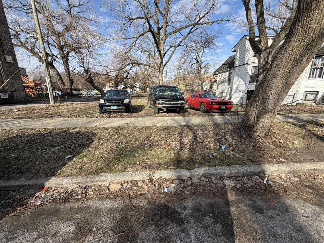 6740 S May St., Chicago, IL 60621